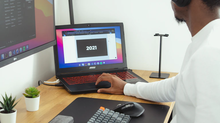 의료 데이터와 법률 자료를 분석하는 변호사