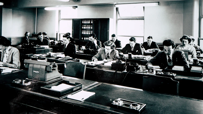 책상 위의 판사봉